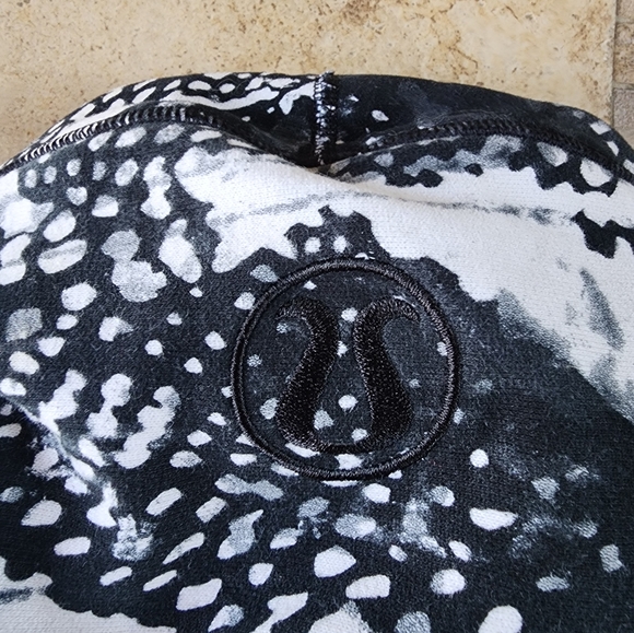 Lululemon static mist scuba hoodie - Picture 6 of 8